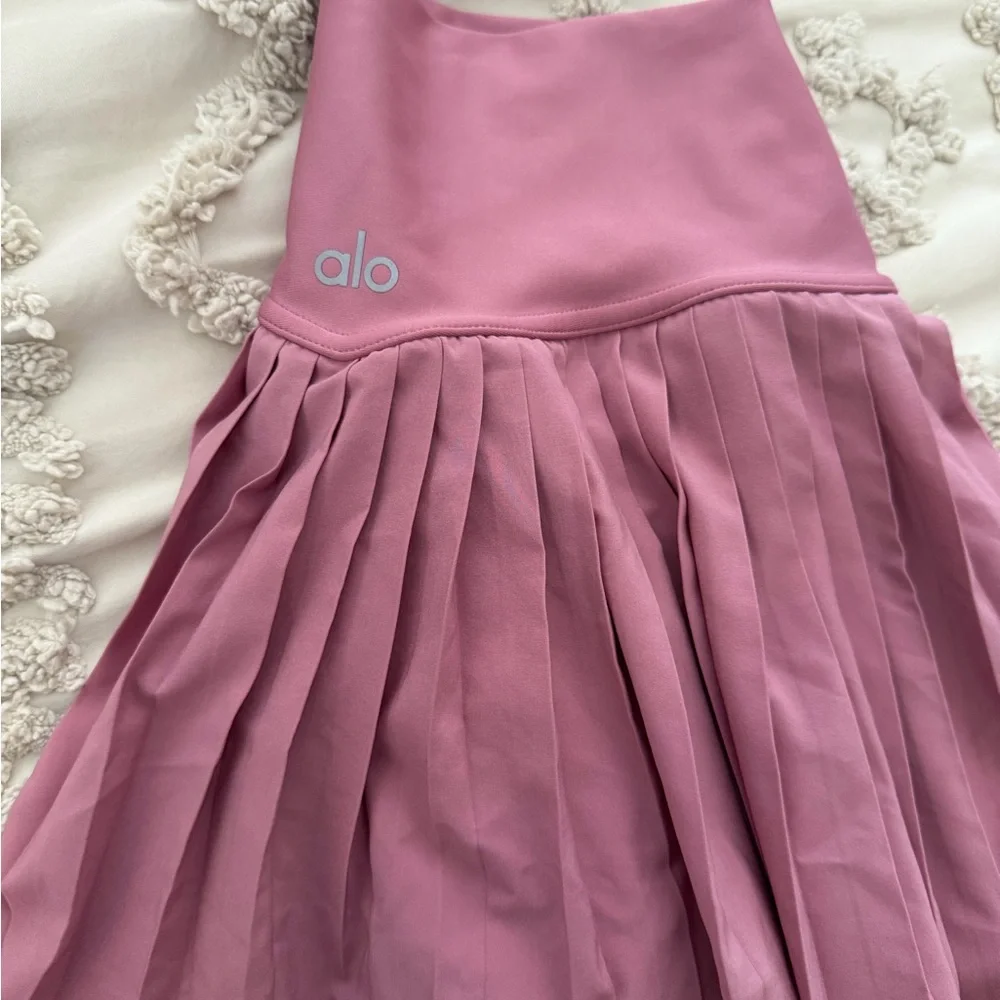ALO Yoga Mauve A-Line Pleated Skirt